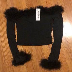NWT Urban Outfitters cropped black off shoulder top with faux fur detail